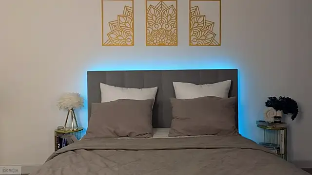 adele armass online show from 12/04/25, 07:44