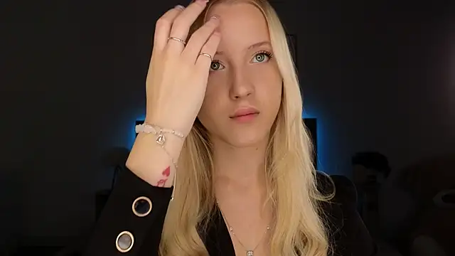 adele armass online show from 03/28/26, 08:30