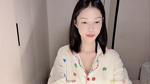 yuyu-33 online show from 11/25/25, 01:55