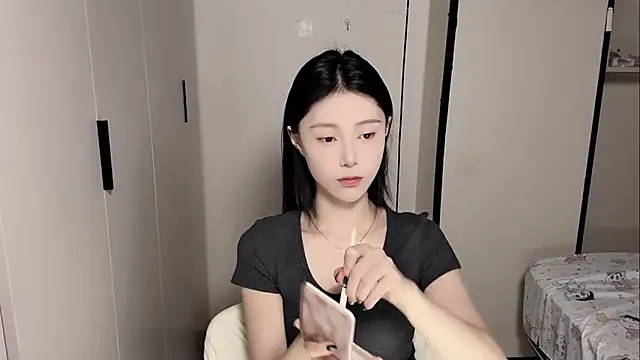 yuyu-33 online show from 05/22/26, 02:12