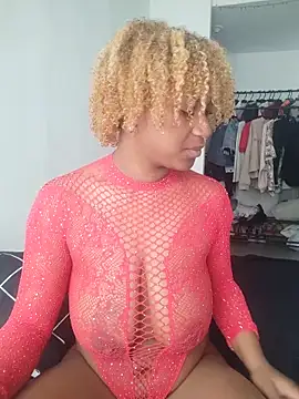 EvonyFoxxx online show from 01/07/26, 05:04