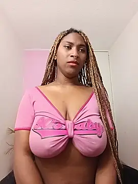 Snapshot of EvonyFoxxx chatting on 03/28/26, 11:37 EvonyFoxxx online show from 03/28/26, 11:37