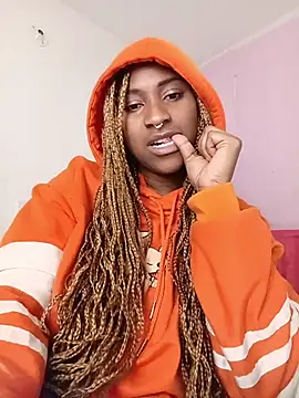 Snapshot of EvonyFoxxx chatting on 06/10/26, 03:18 EvonyFoxxx online show from 06/10/26, 03:18