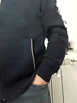 Snapshot of pino870 chatting on 02/20/26, 02:28 pino870 online show from 02/20/26, 02:28