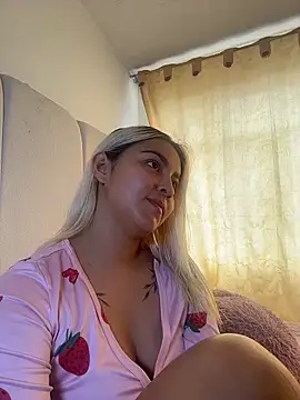 Elina Hills online show from 12/20/25, 05:09