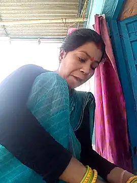 Snapshot of Sangita_g chatting on 03/12/26, 04:18 Sangita g online show from 03/12/26, 04:18