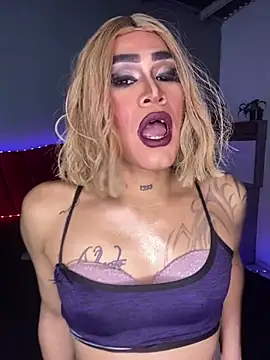 Snapshot of melani_ferraraa_ chatting on 04/28/26, 03:44 melani ferraraa online show from 04/28/26, 03:44