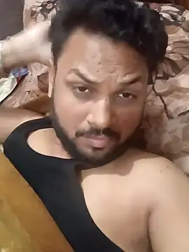 Snapshot of itzSameer1 chatting on 12/15/25, 02:16 itzSameer1 online show from 12/15/25, 02:16