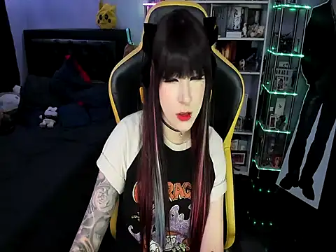 Yummy dark online show from 04/03/26, 03:59