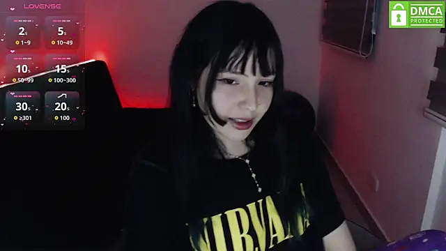 Snapshot of just_meko chatting on 11/21/25, 02:21 just meko online show from 11/21/25, 02:21