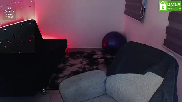 Snapshot of just_meko chatting on 11/27/25, 03:30 just meko online show from 11/27/25, 03:30