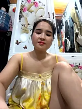 Okleotina9 online show from 04/11/26, 07:45