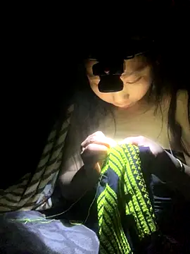 Snapshot of bi-bo123 chatting on 11/14/25, 02:05 bi-bo123 online show from 11/14/25, 02:05