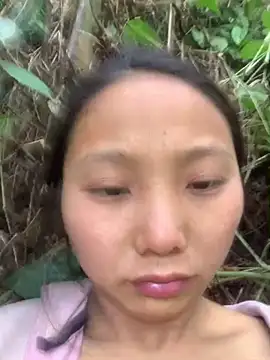 Snapshot of bi-bo123 chatting on 12/02/25, 02:06 bi-bo123 online show from 12/02/25, 02:06