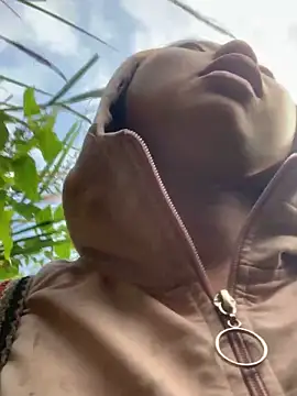 Snapshot of bi-bo123 chatting on 12/03/25, 01:02 bi-bo123 online show from 12/03/25, 01:02