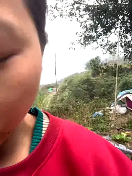 Snapshot of bi-bo123 chatting on 12/04/25, 01:26 bi-bo123 online show from 12/04/25, 01:26