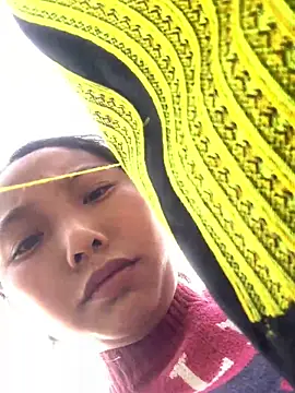 Snapshot of bi-bo123 chatting on 12/15/25, 01:54 bi-bo123 online show from 12/15/25, 01:54