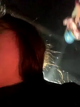 Snapshot of bi-bo123 chatting on 12/15/25, 11:20 bi-bo123 online show from 12/15/25, 11:20