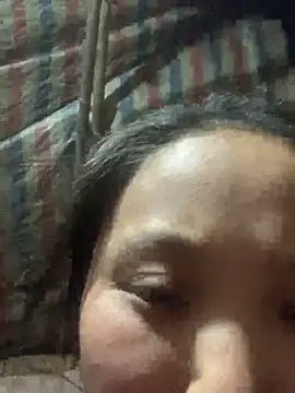 Snapshot of bi-bo123 chatting on 12/16/25, 12:43 bi-bo123 online show from 12/16/25, 12:43