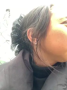 Snapshot of bi-bo123 chatting on 12/20/25, 07:59 bi-bo123 online show from 12/20/25, 07:59