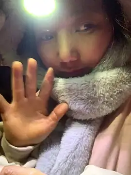 Snapshot of bi-bo123 chatting on 01/14/26, 02:28 bi-bo123 online show from 01/14/26, 02:28