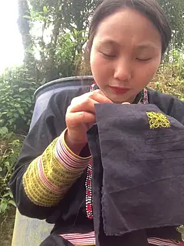 Snapshot of bi-bo123 chatting on 02/17/26, 01:57 bi-bo123 online show from 02/17/26, 01:57