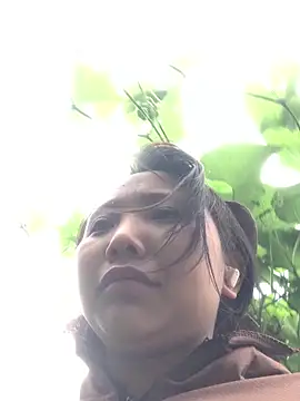 Snapshot of bi-bo123 chatting on 04/23/26, 02:24 bi-bo123 online show from 04/23/26, 02:24