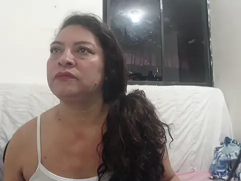 Snapshot of naughty_milf69 chatting on 11/08/25, 10:48 naughty milf69 online show from 11/08/25, 10:48