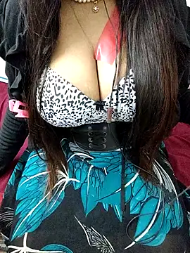 Snapshot of Rithikasangupta chatting on 11/04/25, 01:43 Rithikasangupta online show from 11/04/25, 01:43