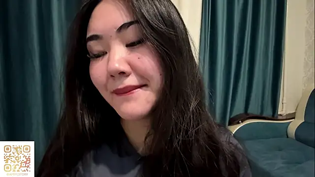 APRYLSUN online show from 11/18/25, 12:09