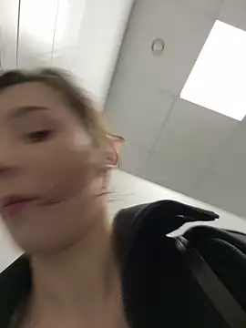 Snapshot of LilluKatten chatting on 02/14/26, 11:40 LilluKatten online show from 02/14/26, 11:40