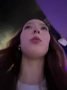 Snapshot of LilluKatten chatting on 03/12/26, 01:28 LilluKatten online show from 03/12/26, 01:28