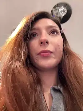 Snapshot of LilluKatten chatting on 03/27/26, 10:48 LilluKatten online show from 03/27/26, 10:48