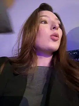 Snapshot of LilluKatten chatting on 04/03/26, 11:41 LilluKatten online show from 04/03/26, 11:41