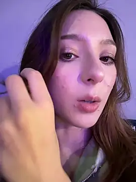 Snapshot of LilluKatten chatting on 04/15/26, 10:33 LilluKatten online show from 04/15/26, 10:33