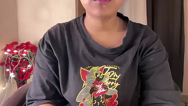 Snapshot of Shilpa_7 chatting on 03/18/26, 12:19 Shilpa 7 online show from 03/18/26, 12:19