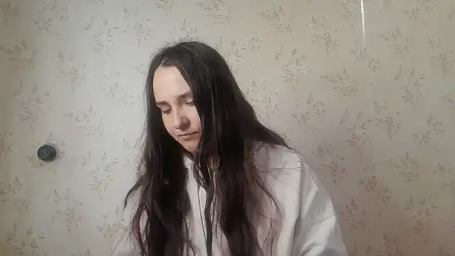 Snapshot of VoulezVous_Angel chatting on 04/12/26, 05:01 VoulezVous Angel online show from 04/12/26, 05:01
