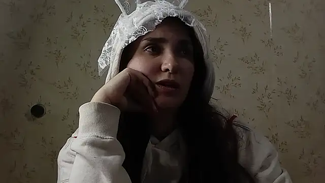 Snapshot of VoulezVous_Angel chatting on 04/12/26, 06:02 VoulezVous Angel online show from 04/12/26, 06:02