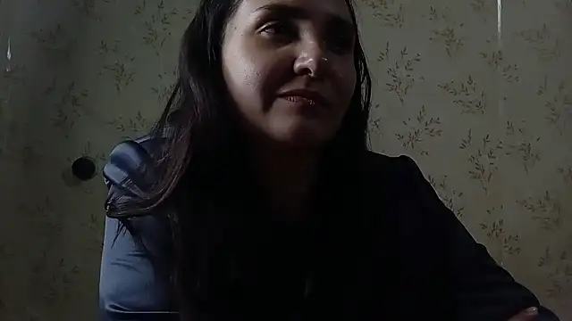 Snapshot of VoulezVous_Angel chatting on 04/15/26, 05:42 VoulezVous Angel online show from 04/15/26, 05:42