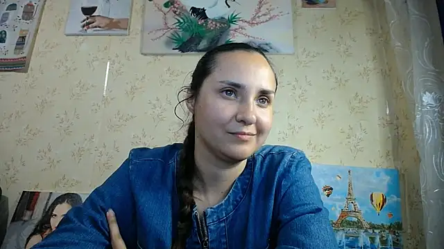 Snapshot of VoulezVous_Angel chatting on 05/30/26, 05:10 VoulezVous Angel online show from 05/30/26, 05:10