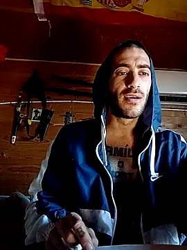 Snapshot of Alicantino69 chatting on 11/16/25, 07:47 Alicantino69 online show from 11/16/25, 07:47