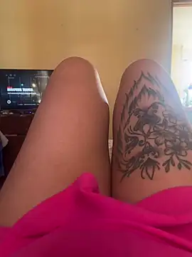 Snapshot of gatitaamelosa chatting on 12/17/25, 08:04 gatitaamelosa online show from 12/17/25, 08:04