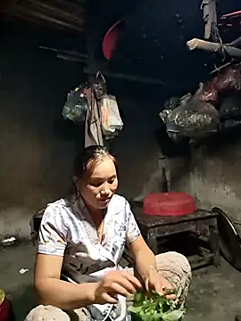 Snapshot of min_nyny chatting on 11/04/25, 10:58 min nyny online show from 11/04/25, 10:58