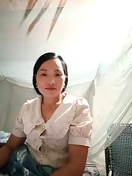 Snapshot of min_nyny chatting on 11/15/25, 01:18 min nyny online show from 11/15/25, 01:18