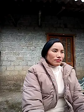 Snapshot of min_nyny chatting on 12/21/25, 08:43 min nyny online show from 12/21/25, 08:43