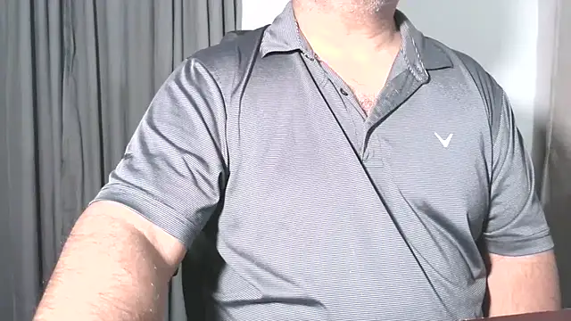 Snapshot of SUN-MON-69 chatting on 11/12/25, 11:14 SUN-MON-69 online show from 11/12/25, 11:14