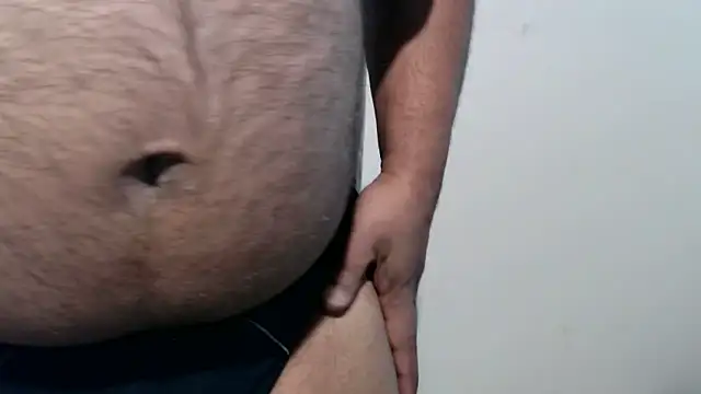 Snapshot of SUN-MON-69 chatting on 01/12/26, 05:29 SUN-MON-69 online show from 01/12/26, 05:29