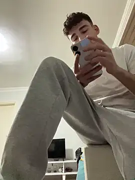 yasinesra757  online show from 12/23/25, 03:15