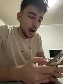 yasinesra757  online show from 01/15/26, 05:56