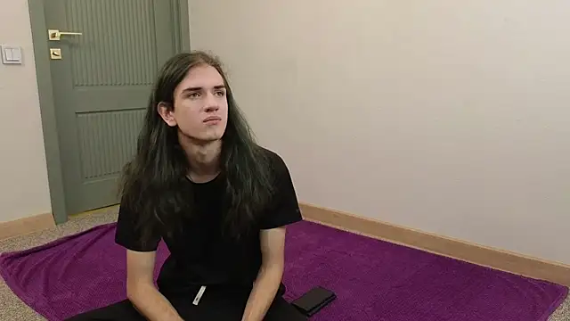 Snapshot of Harvey_Hair chatting on 11/08/25, 01:44 Harvey Hair online show from 11/08/25, 01:44